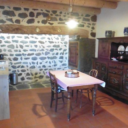 Вилла La Loge Sanssac-l'Eglise Экстерьер фото